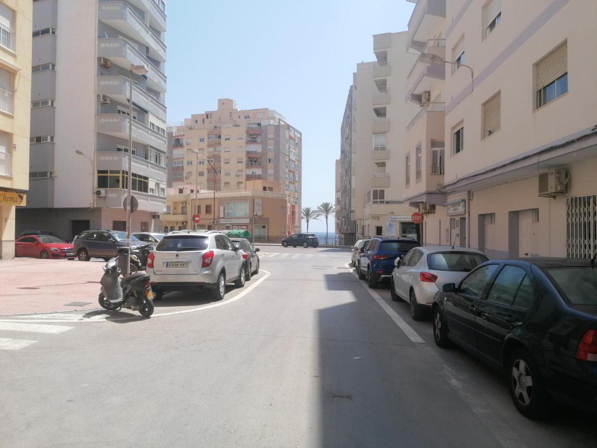 Piso Agradable Cerca De La Playa Apartamento Almería Exterior foto